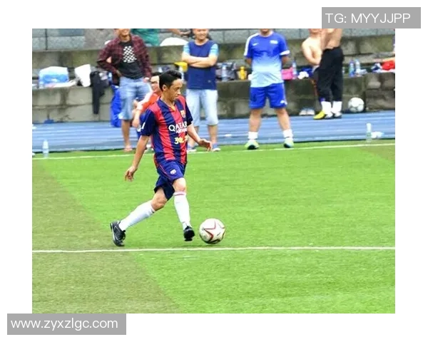 热血绿茵场足球球星化身动画英雄燃动青春梦想